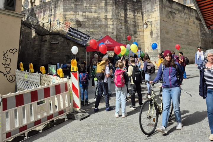 Infostand gegen Rassismus